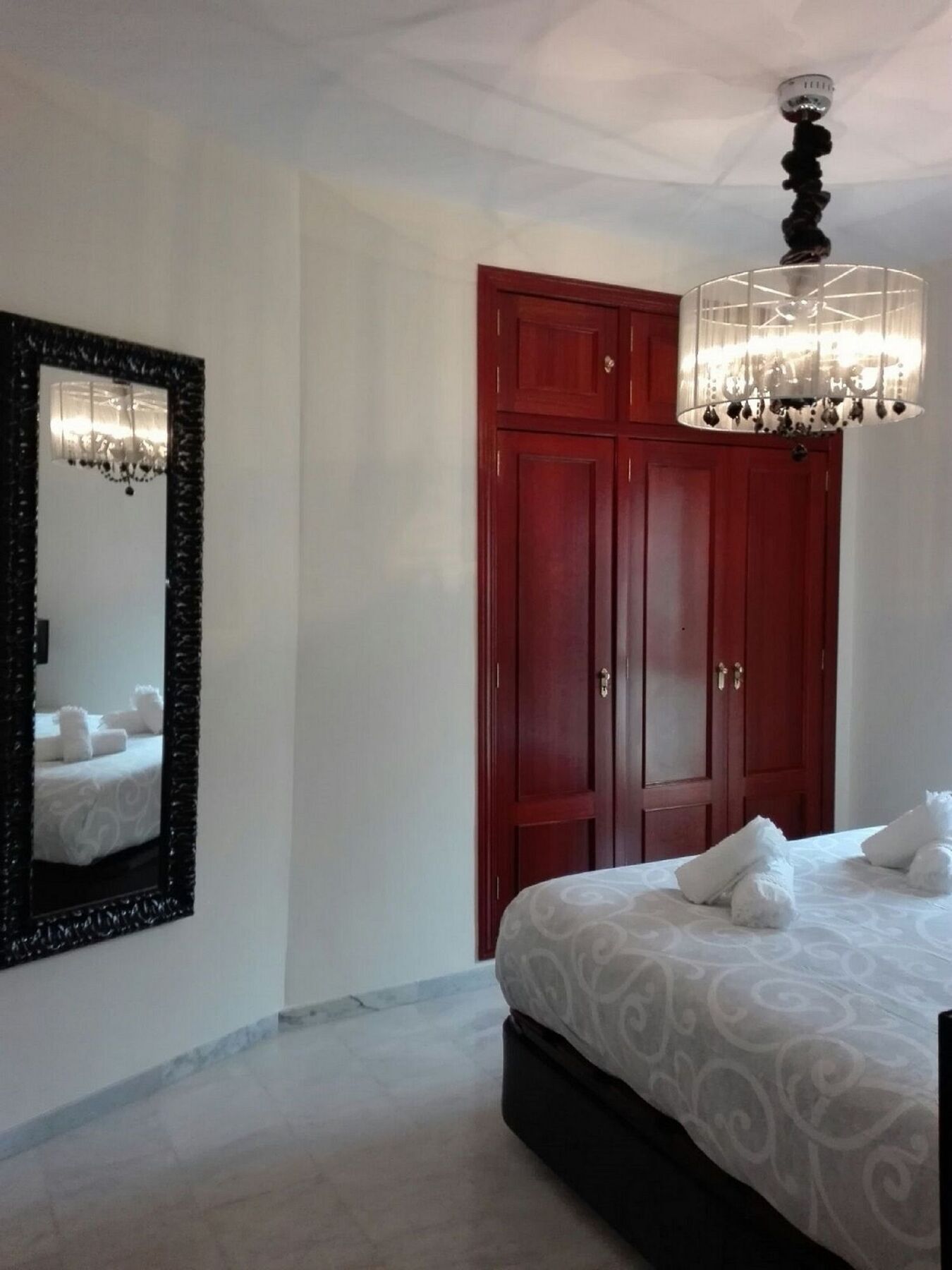 Apartamento Alfonso XII กอร์โดบา ภายนอก รูปภาพ